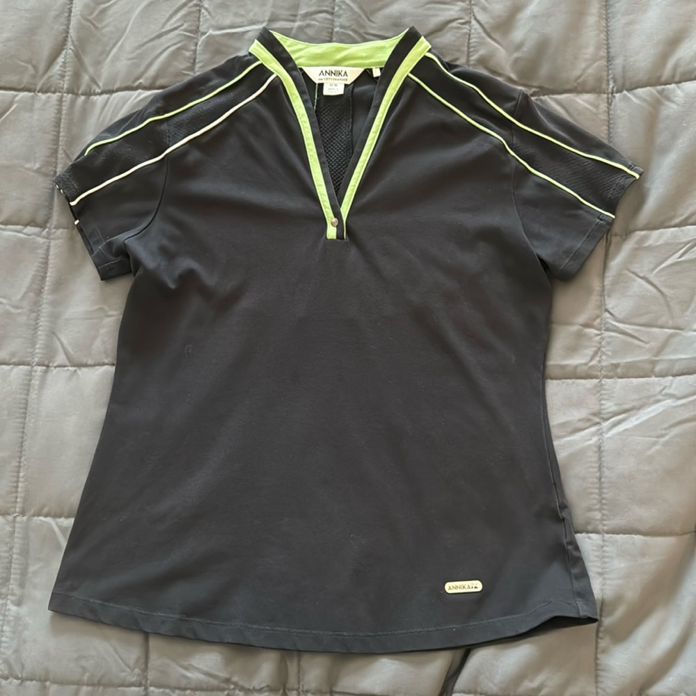 Annika by Cutter & Buck ladies’ golf shirt. Black—medium